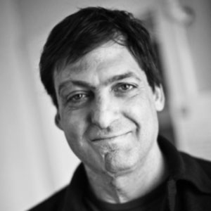 dan-ariely-daspeakers-1443441796.jpg speaker